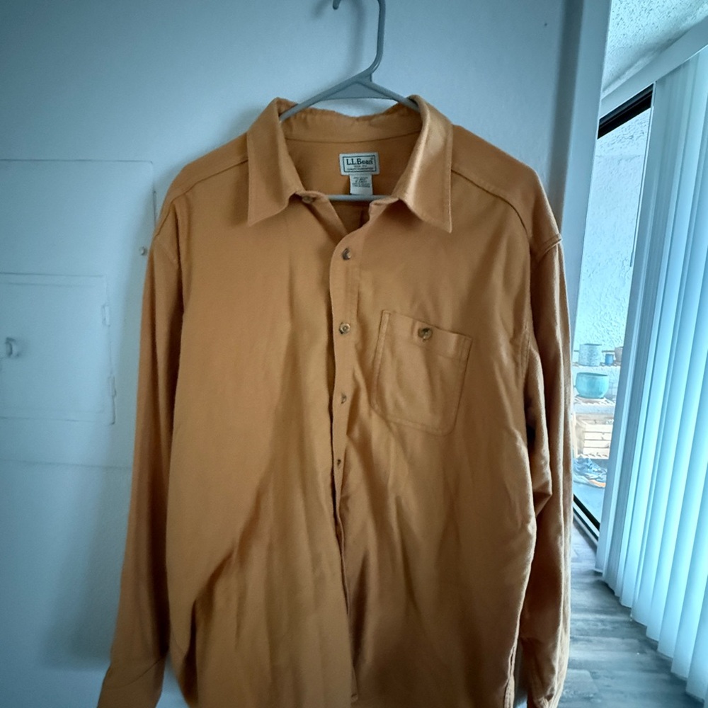 L.L. Bean Chamois Cloth Shirt – Mustard / Golden Tan – Size L Regular